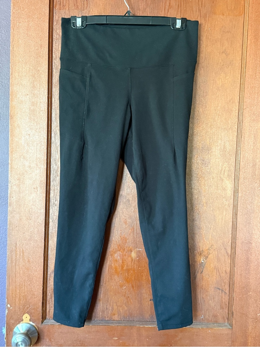 Danskin Lightweight High-Waist Athletic Leggings